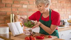 Un paso sencillo hacia la longevidad: esto es lo que comen las personas que llegan a los 100 años