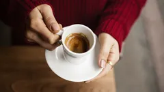 Con cafeína o sin ella: un dietista explica cuál es el mejor café para beber